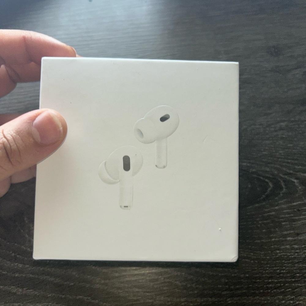 Apple AirPods Pro Wireless Earbuds - White